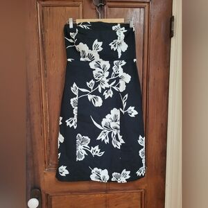 GAP Strapless Black White Floral Cotton Stretch Women's Dress Size 10. NWT